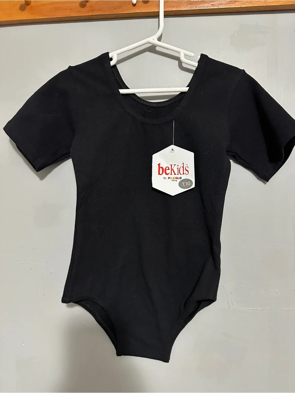 Girls' Black Short-Sleeve One-Piece Bodysuit T10